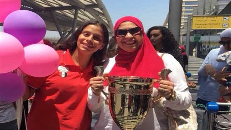 قصة صور مايسترو الكرة