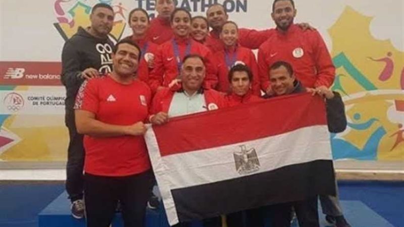 لاعبو الخماسي الحديث