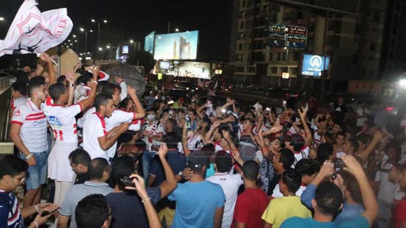 فرحة عارمة داخل مقر