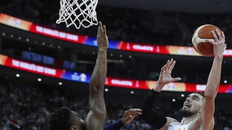 تأهل أمريكا والتشيك