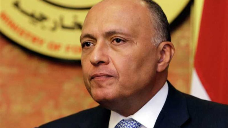 وزير الخارجية يغادر