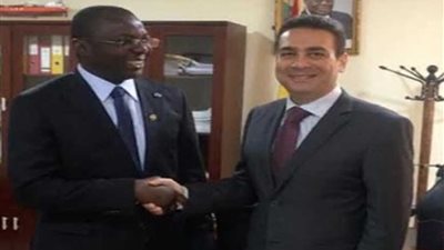 السفير المصري في أكرا يبحث فرص التعاون بين مصر وغانا في قطاع البترول