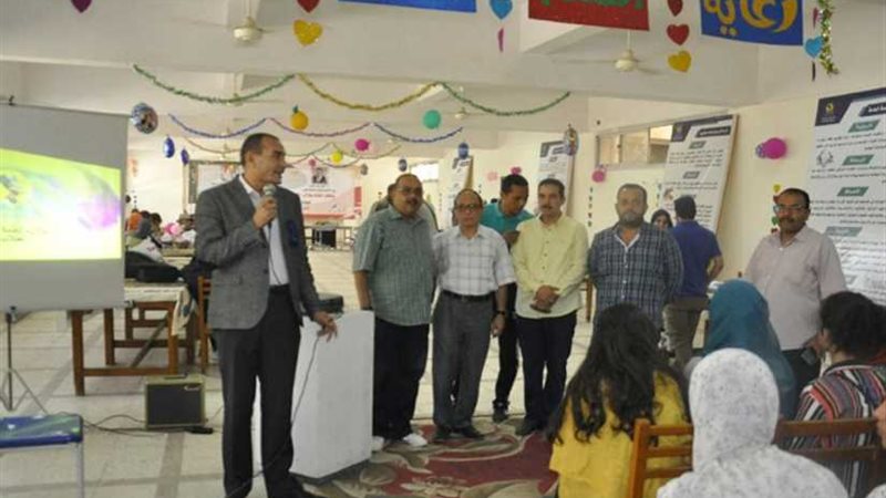 1500 طالب وطالبة