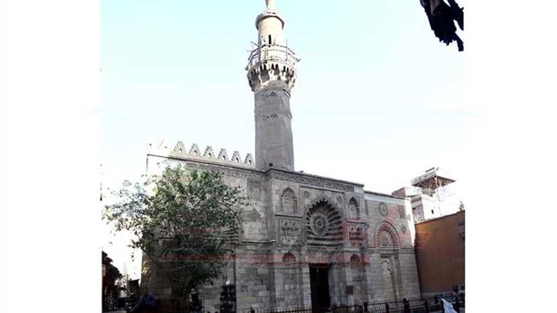 جامع الاقمر بشارع