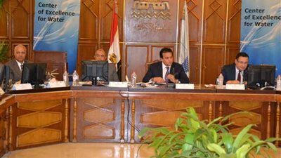 وزيرا التعليم العالي والزراعة ورئيس جامعة الإسكندرية يستعرضون الأبحاث في مجال المياه