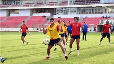 الأهلي ينهي استعداداته للقاء 
