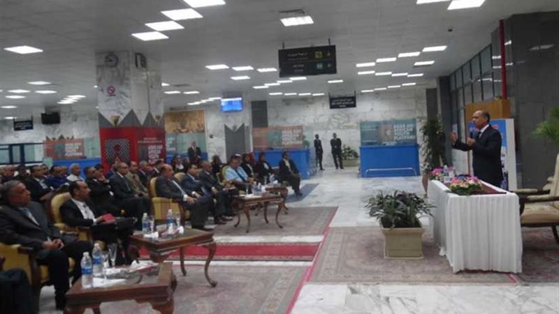 وزير الطيران المدني