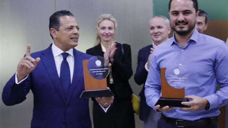 وفد بيرسون  العالمية