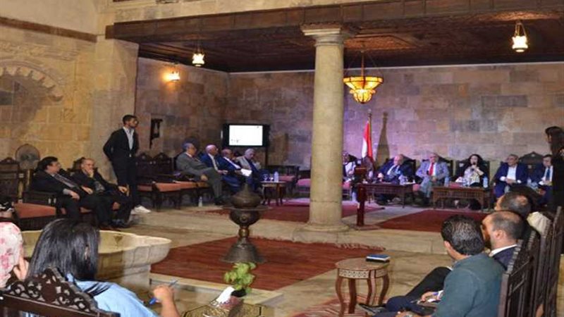 قيس العزاوي يناقش