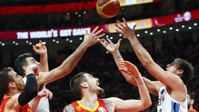 منتخب إسبانيا يتوج بلقب مونديال كرة السلة بالصين بعد الفوز على الأرجنتين