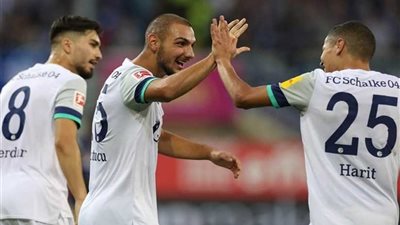 شالكة يكتسح فريق بادربورن بخماسية في الدوري الألماني