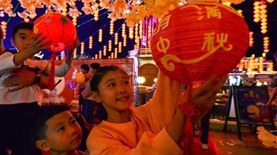 إذاعة سلسلة أفلام وثائقية عن ذكرى تأسيس جمهورية الصين الشعبية