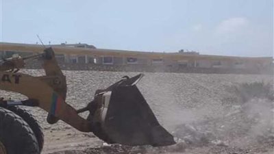 استكمال حملات النظافة ورفع تراكمات وبؤر المخلفات والقمامة والرتش بمدينة الإسماعيلية