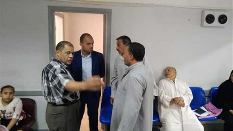 إحالة 109 أطباء وموظفين