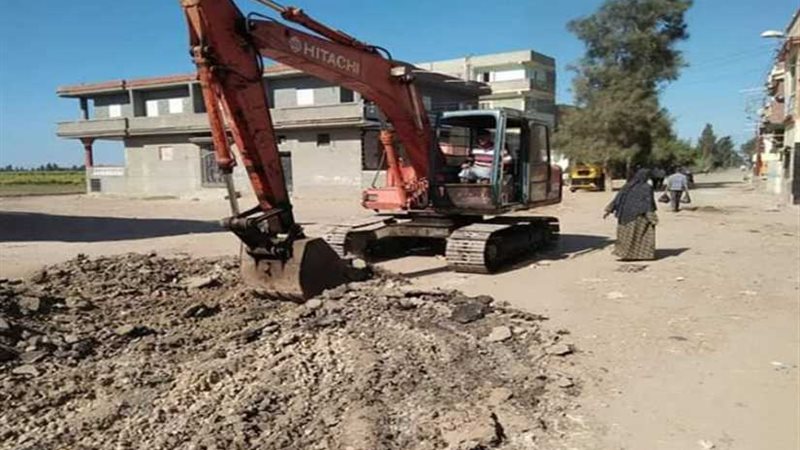 بدء تنفيذ أعمال رصف