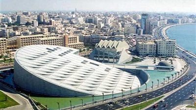 مكتبة الاسكندرية تكرم رئيس المجلس الأعلى للإعلام