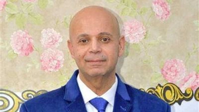 مدير الصحة بالشرقية يتفقد مستشفي الزقازيق العام