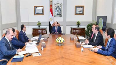 السيسي يوجه بالتركيز على التنمية البشرية من خلال تطوير منظومتي التعليم والصحة