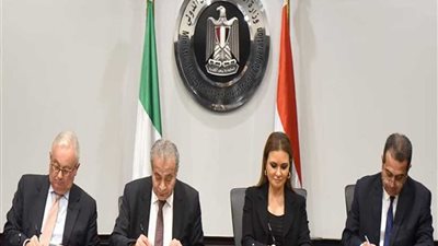 مصر وإيطاليا توقعان اتفاقية لمشروع إنشاء عشر صوامع رأسية بقيمة 360 مليون جنيه