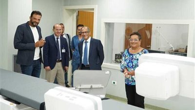 هاني عازر في زيارة لمستشفى الناس للأطفال بشبرا الخيمة