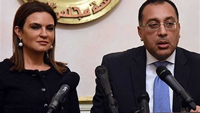 رئيس الوزراء يفتتح مركز خدمات المستثمرين ببورسعيد.. ويتفقد أعمال تطوير المنطقة الحرة