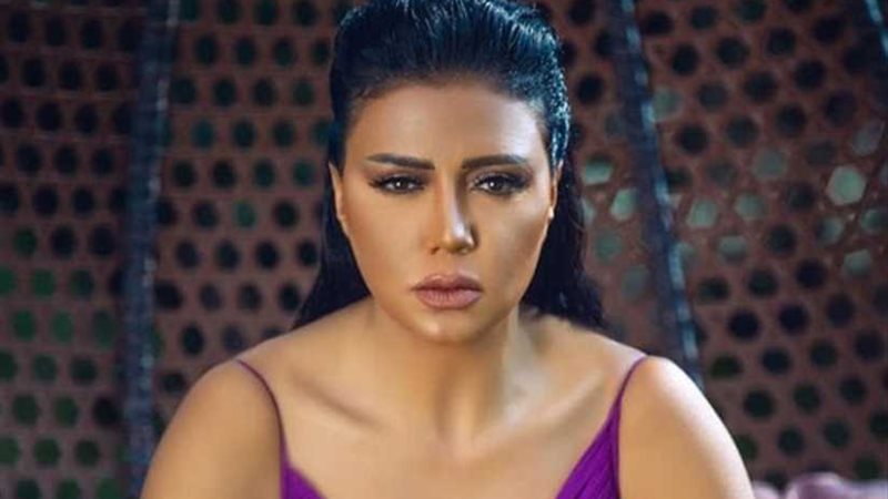 المخرج الجندي يكثف