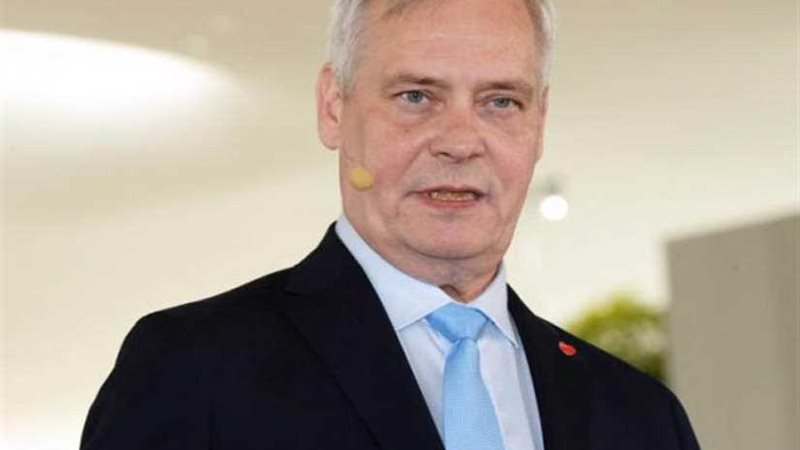 فنلندا: على بريطانيا