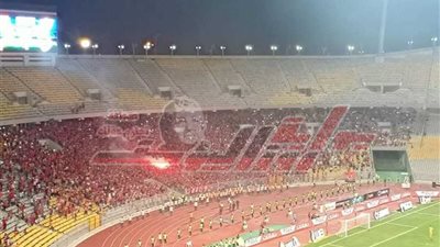بالصور.. جماهير الأهلي تحيي ذكرى شهداء الزمالك ‬
