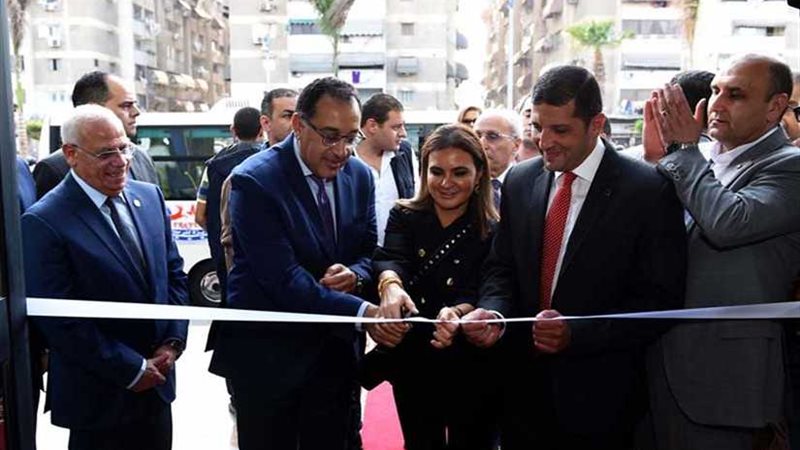 رئيس الوزراء يفتتح