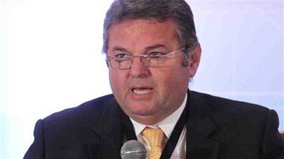 وزير قطاع الأعمال: بدء تشغيل الجسر الملاحي بين السخنة ومومباسا أول أكتوبر المقبل