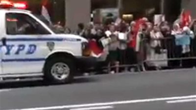 على أنغام تسلم الأيادي.. المصريون يحتفلون بــ 