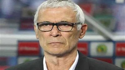 إقالة الأرجنتيني هيكتور كوبر من تدريب منتخب أوزبكستان