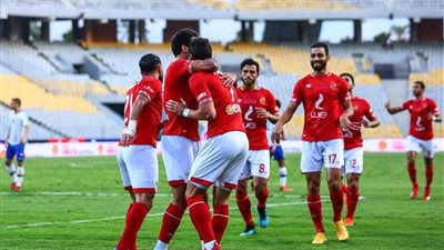 الأهلي يتقدم على سموحة بهدف نظيف في الشوط الأول