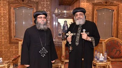 البابا تواضروس الثاني يستقبل الأنبا إسطفانوس