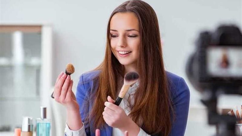 ٨ نصائح لمكياج الفتيات