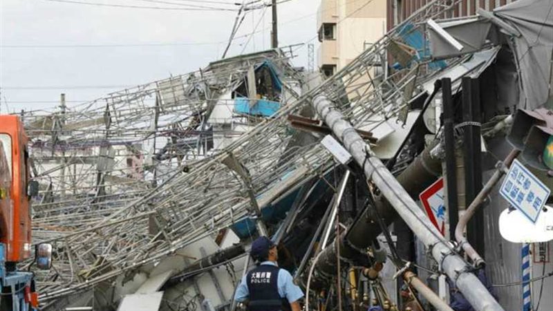 إصابة 21 شخصا وانقطاع