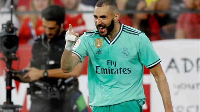 صحف إسبانيا تركز