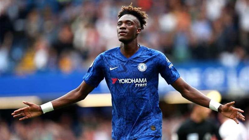 «إبراهام» يقود هجوم