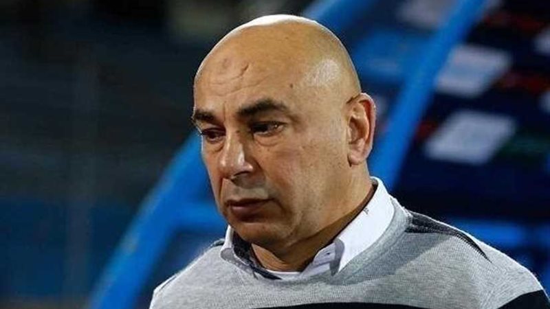 رونالد وانجا يقود