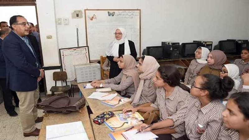 رئيس الوزراء يزور