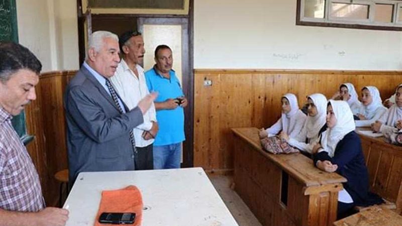 أثناء زيارة وكيل