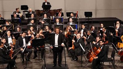 السيمفوني يعزف من موسيقى الأفلام العالمية ويكرم اسم فيللينى بالأوبرا