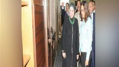 رئيس جهاز تنمية المشروعات ومحافظ دمياط يفتتحان معرض 