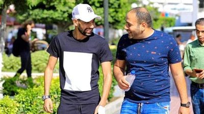 مؤمن زكريا يظهر في مقر الأهلي بعد عودته من ألمانيا