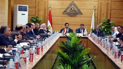 إنشاء أكبر مبنى للمدرجات بفرع جامعة بنها بالعبور