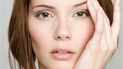 تخلصي من مشكلة المسام الواسعة بطريقة سهلة