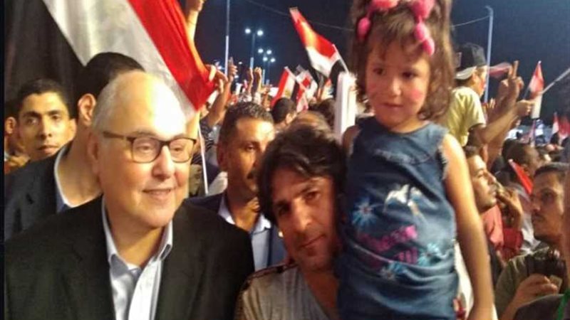 موسى مصطفى موسى يشارك