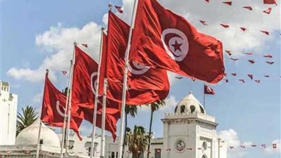 بث أولى المناظرات التلفزيونية بين المرشحين في الانتخابات التشريعية بتونس