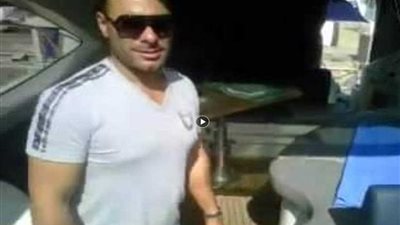 جزائري يكشف عشيق موزة (فيديو)