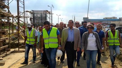 محافظ البحيرة يتفقد أعمال كوبري دسونس أم دينار